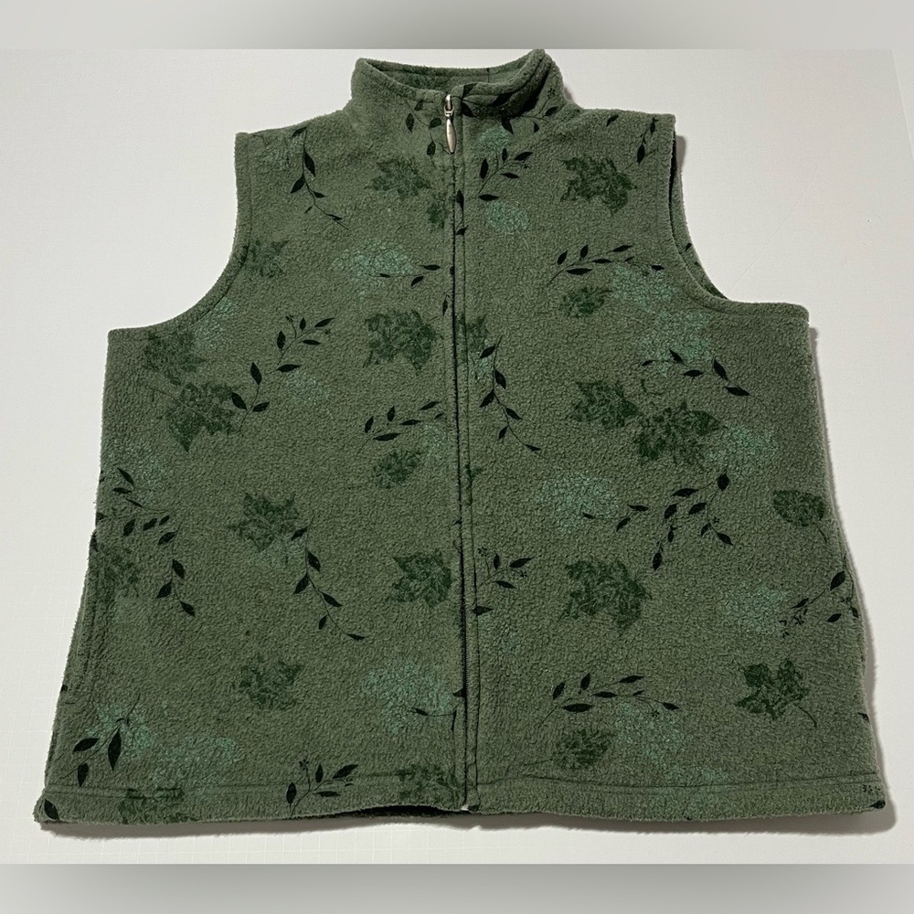 Vintage Sage Green Leaf Print Fleece Vest | Cottagecore Gorpcore